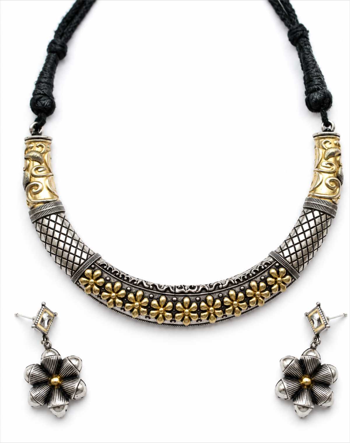 Dual Tone Oxidized Hasdi Set with Floral Earrings